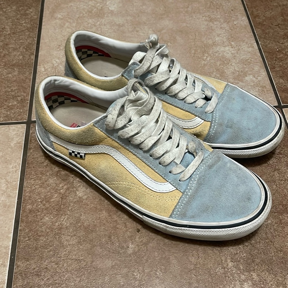 VANS